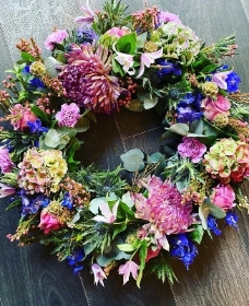 Loose Wreath